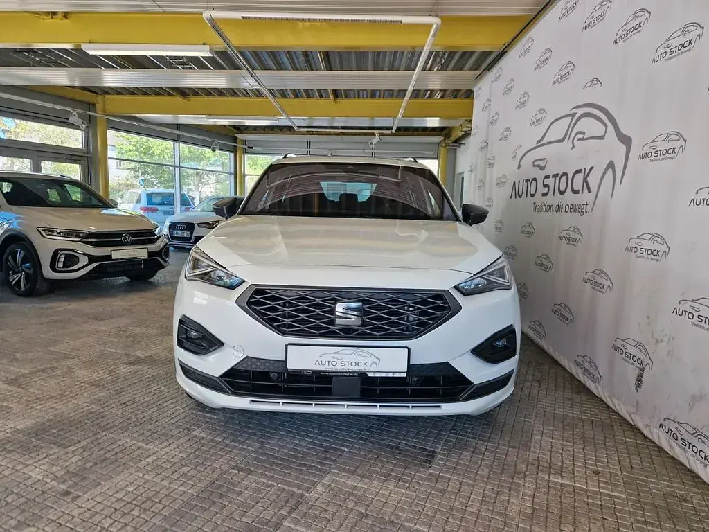 Gebraucht Seat Tarraco 4Drive 200 PS (147 kW) 2024 Weiß SUV