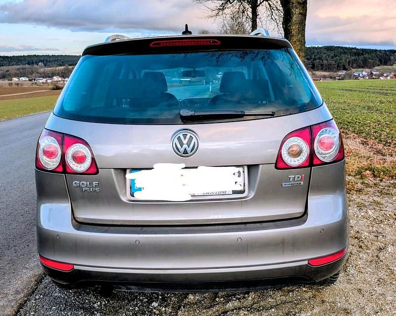 Gebraucht VW Golf VII 105 PS (77 kW) 2012 Braun Limousine