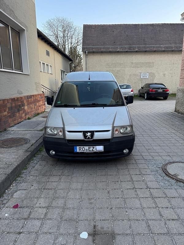 Gebraucht Peugeot Expert 109 PS (80 kW) 2004 Silber Van