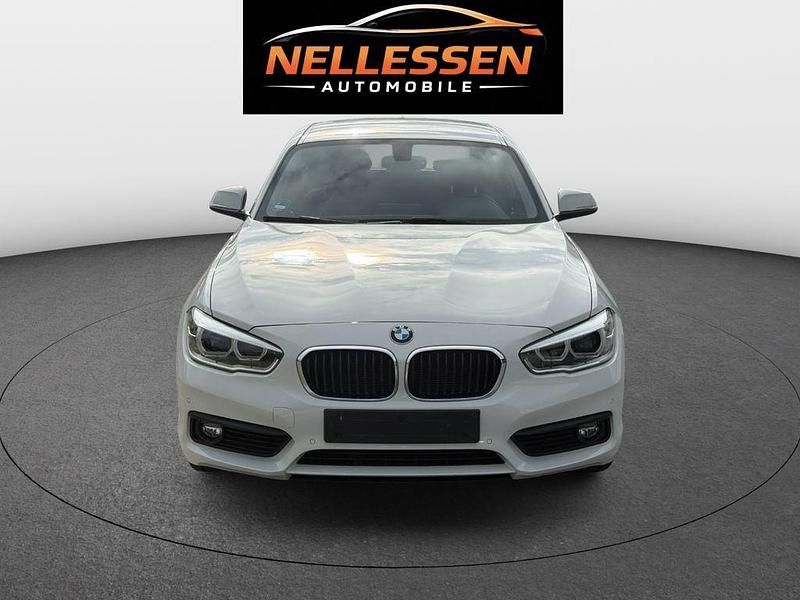Gebraucht BMW 118 Advantage 136 PS (100 kW) 2018 Weiß Kleinwagen