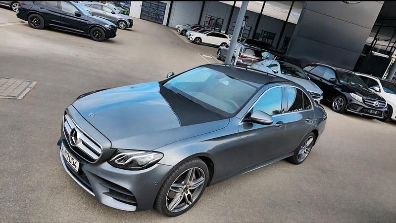 Gebraucht Mercedes E220 Avantgarde 194 PS (142 kW) 2018 Grau Limousine