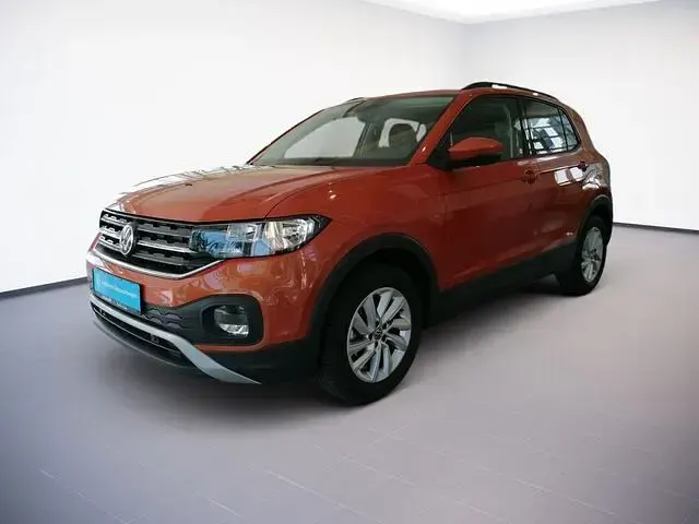 Gebraucht VW T-Cross Life 110 PS (80 kW) 2023 Energetic orange SUV