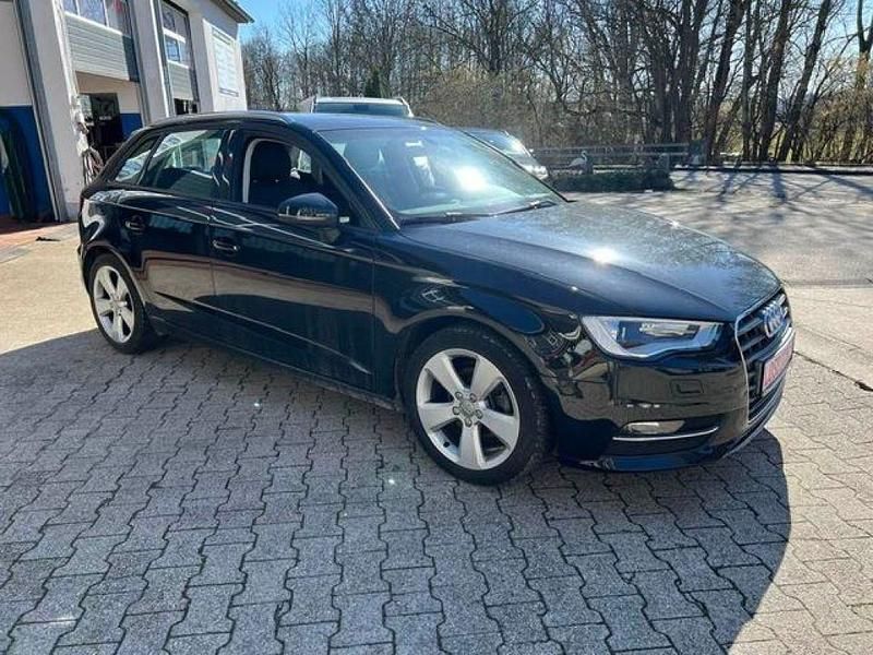 Używany Audi A3 Ambition 125 KM (91 kW) 2015 Czarny Sedan/Limuzyna