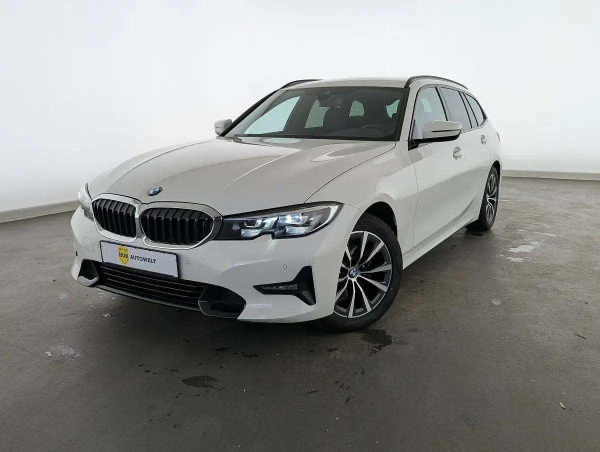Gebraucht BMW 320 Sport Line 184 PS (135 kW) 2022 Kombi