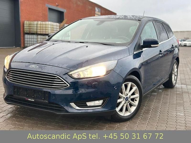 Gebraucht Ford Focus Titanium 120 PS (88 kW) 2017 Blau Limousine