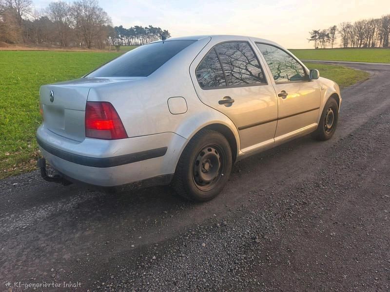 Gebraucht VW Bora 131 PS (96 kW) 2003 Silber Limousine