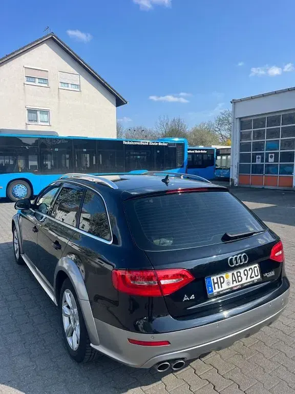 Gebraucht Audi A4 Allroad Ambiente 190 PS (139 kW) 2016 Schwarz Kombi