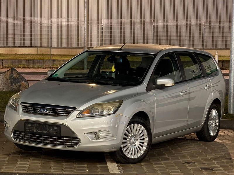 Gebraucht Ford Focus Titanium 136 PS (100 kW) 2008 Silber Kombi