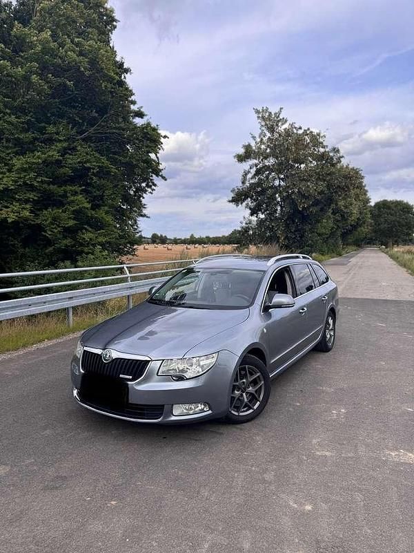 Gebraucht 2012 Skoda Superb GreenLine Kombi | 6.400 € (Fairer Preis) - Bild 1/4