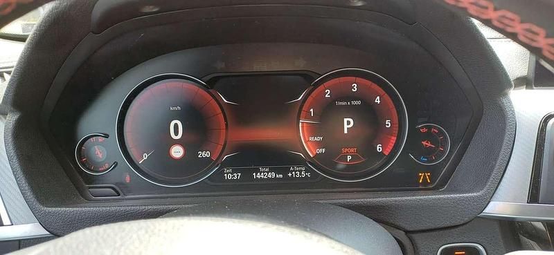 Schwarz Gebraucht 2017 BMW 330 Sport Line Kombi | 20.000 € (Fairer Preis) - Bild 1/4