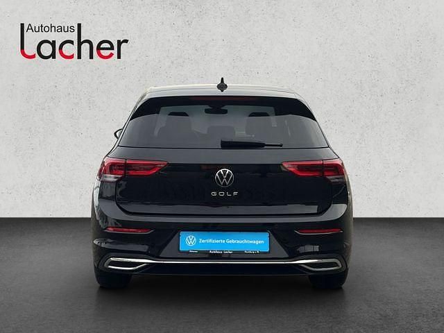 Gebraucht VW Golf VIII Active 150 PS (110 kW) 2023 Deep black perleffekt Limousine