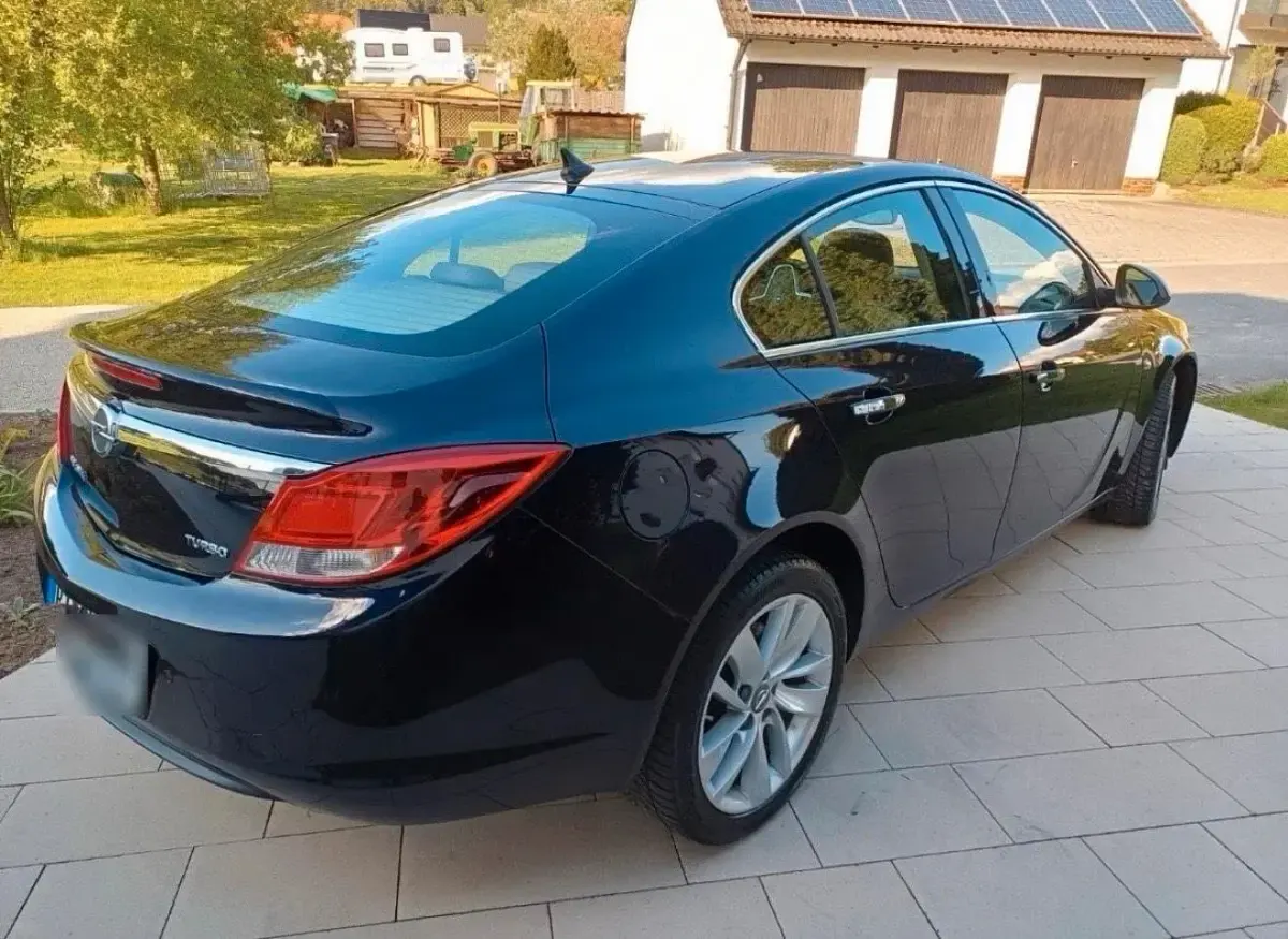 Gebraucht Opel Insignia 180 PS (132 kW) 2012 Blau Limousine