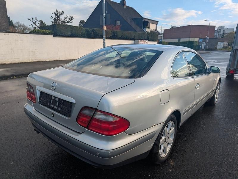Gebraucht Mercedes CLK320 Elegance 218 PS (160 kW) 1999 Grau Coupé