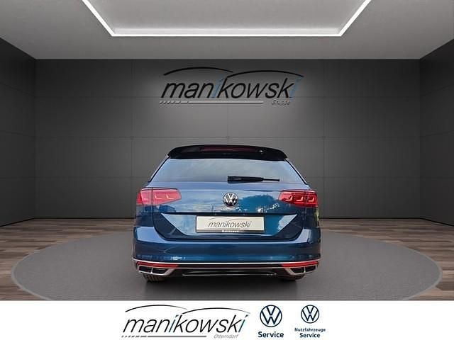 Gebraucht VW Passat R-line 200 PS (147 kW) 2023 Blau Kombi