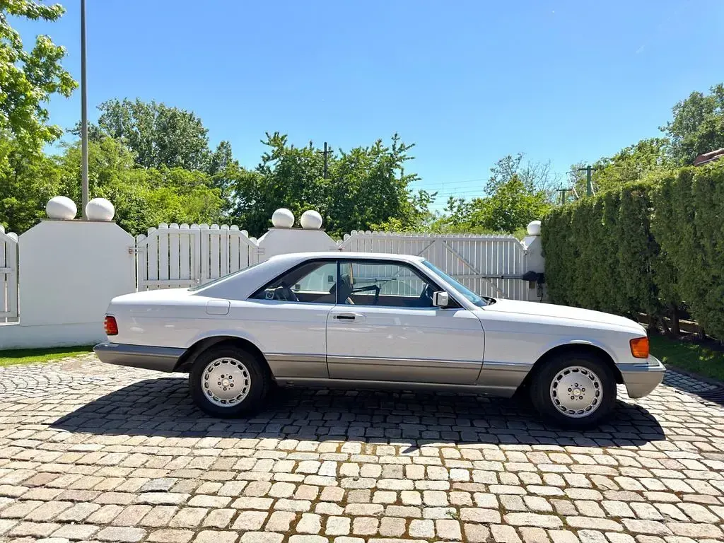 Gebraucht Mercedes 560 242 PS (177 kW) 1989 Weiß Coupé