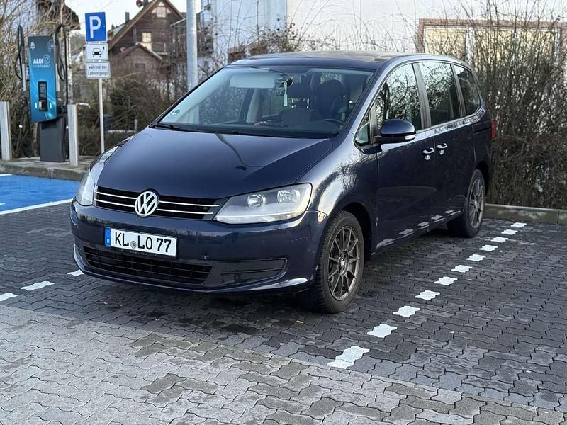 Gebraucht VW Sharan Trendline 140 PS (102 kW) 2010 Van / Kleinbus
