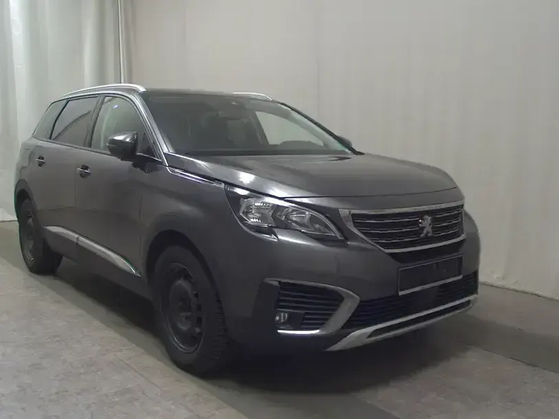 Gebraucht Peugeot 5008 Allure 131 PS (96 kW) 2020 Grau SUV