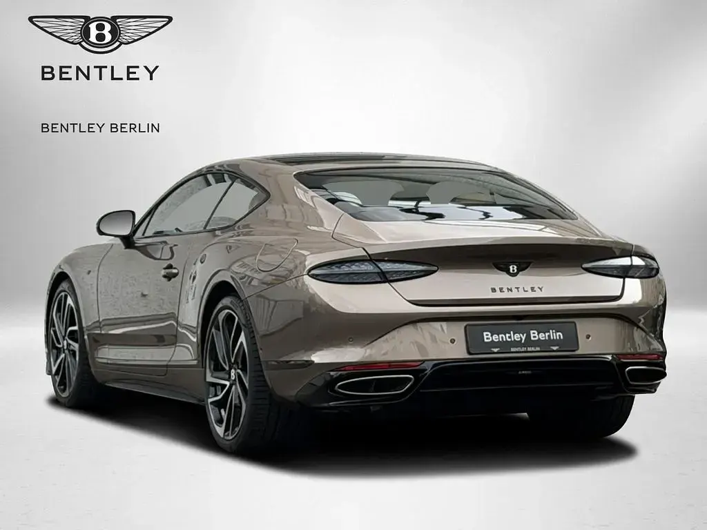 Neu Bentley Continental 680 PS (500 kW) 2026 Braun Coupé