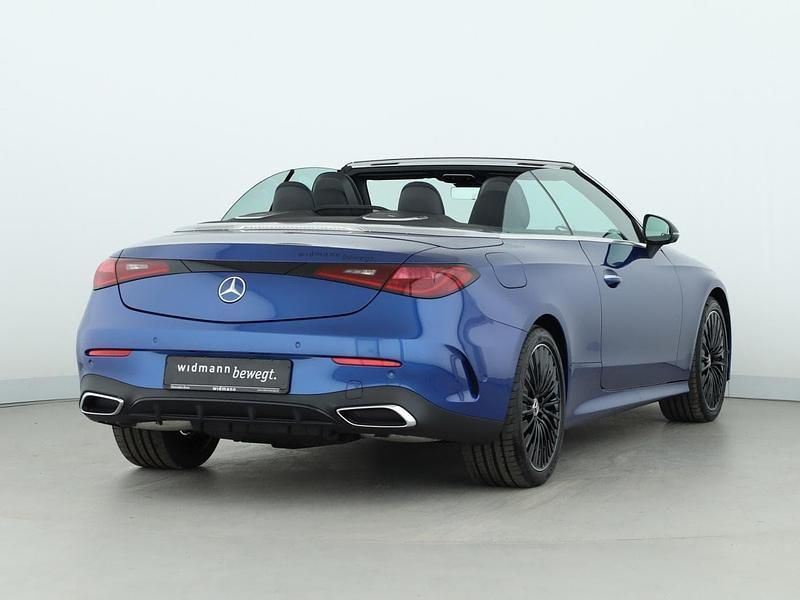 Gebraucht Mercedes CLE450 Night 381 PS (280 kW) 2024 Blau Cabrio
