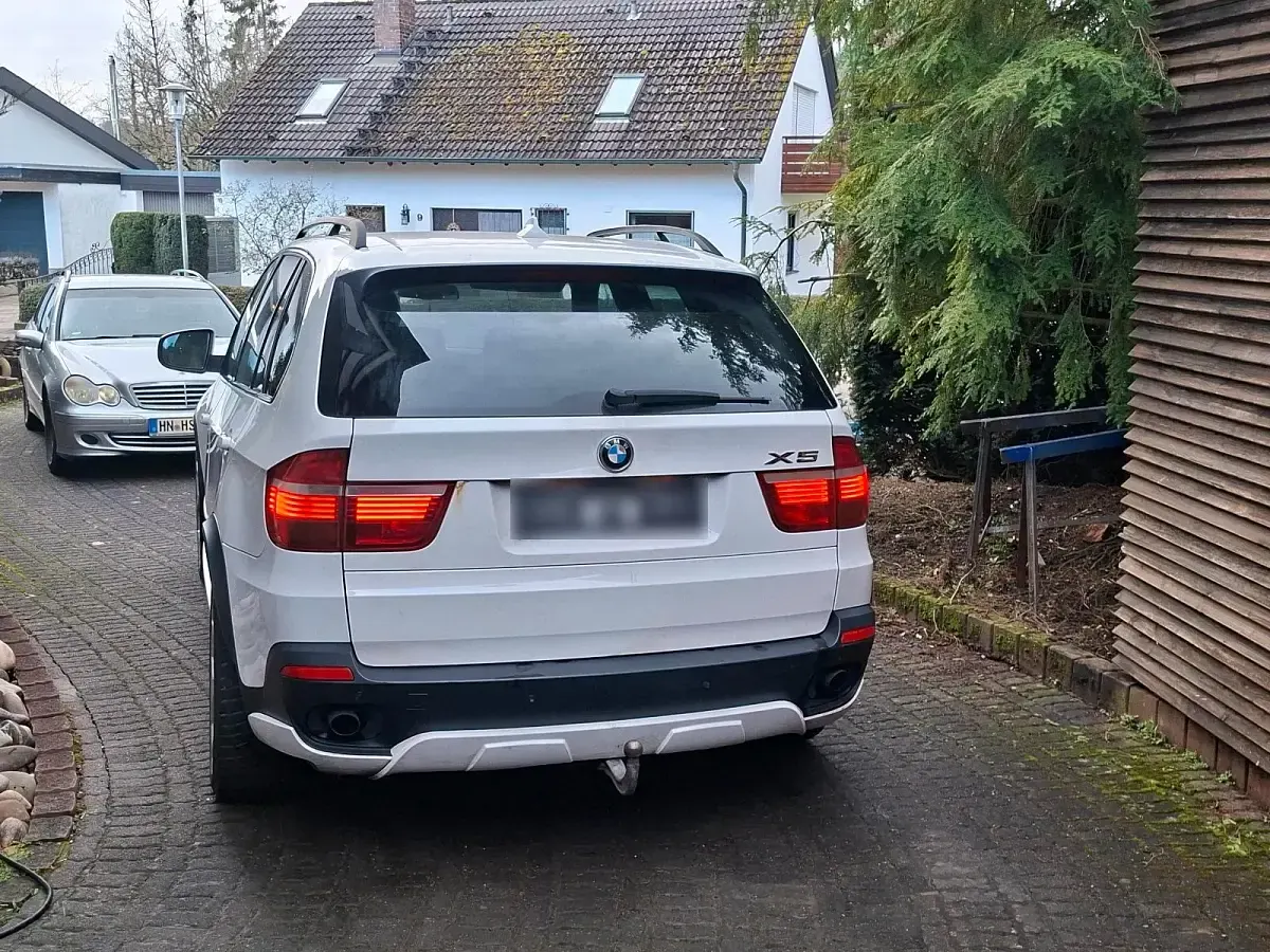 Second-hand BMW X5 235 CP (172 kW) 2007 Alb SUV