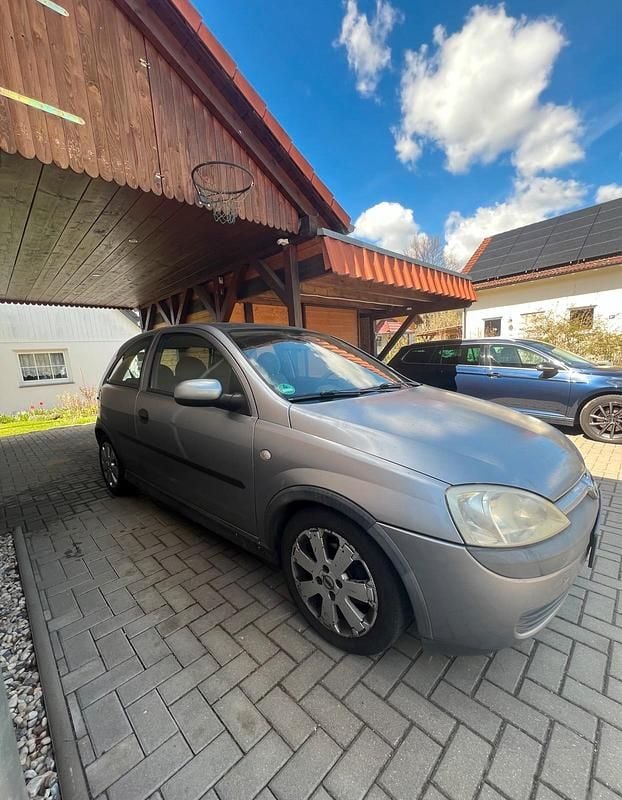Usata Opel Corsa 59 CV (43 kW) 2002 Grigio Utilitaria