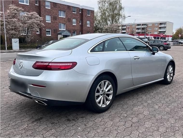 Gebraucht Mercedes E300 Avantgarde 245 PS (180 kW) 2017 Silber Coupé