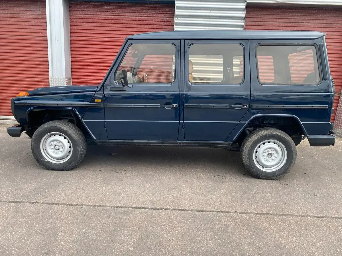 Gebraucht Mercedes G280 156 PS (114 kW) 1982 Blau SUV