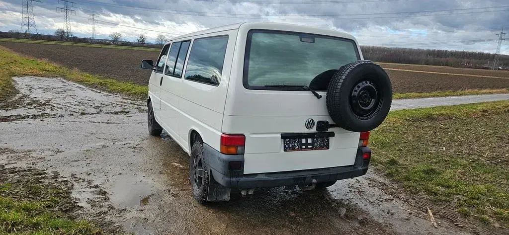 Gebraucht VW Caravelle 102 PS (75 kW) 2003 Weiß Van