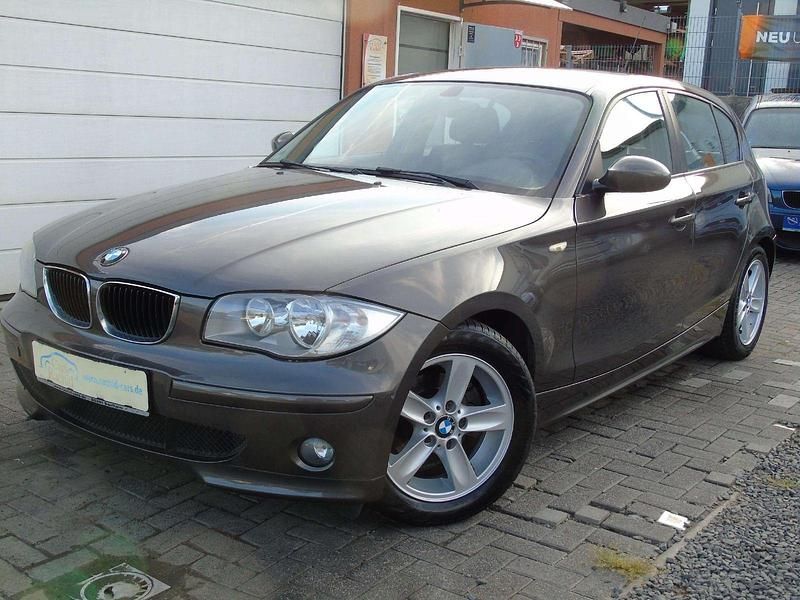 Havanna metallic Gebraucht 2005 BMW 118 Advantage Kleinwagen | 2.399 € - Bild 1/4
