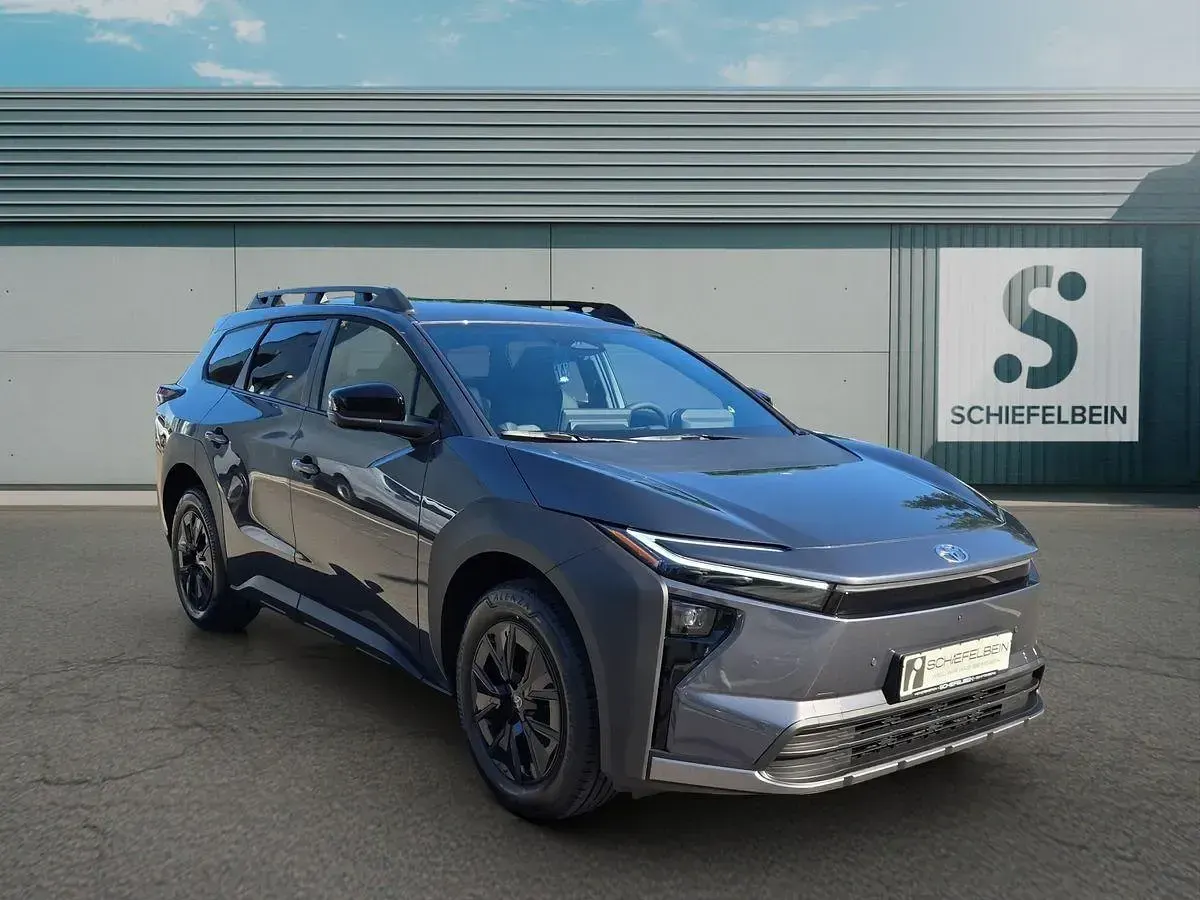 Neu Toyota bZ4X 164 kW (224 PS) 2026 Magnetite gray metallic SUV