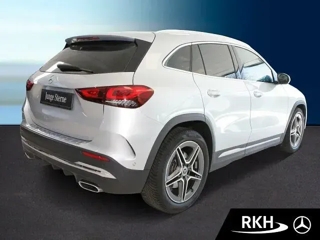 Gebraucht Mercedes GLA250 AMG line 224 PS (164 kW) 2021 Silber SUV