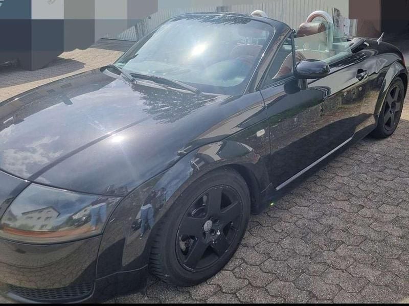 Schwarz Gebraucht 2001 Audi TT Roadster Cabrio | 2.550 € (Guter Preis) - Bild 1/4