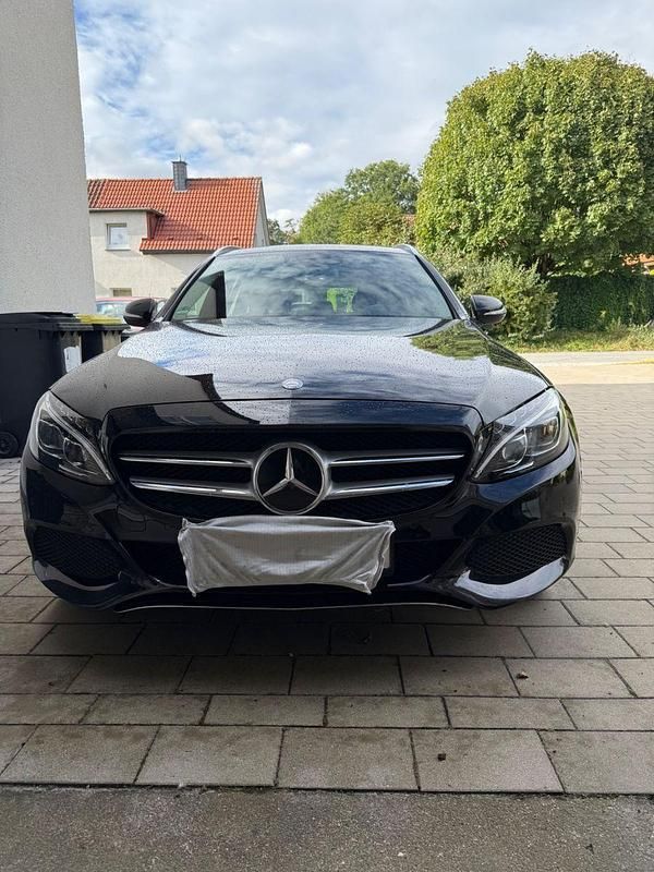 Schwarz Gebraucht 2014 Mercedes C200 Kombi | 15.500 € (Fairer Preis) - Bild 1/4