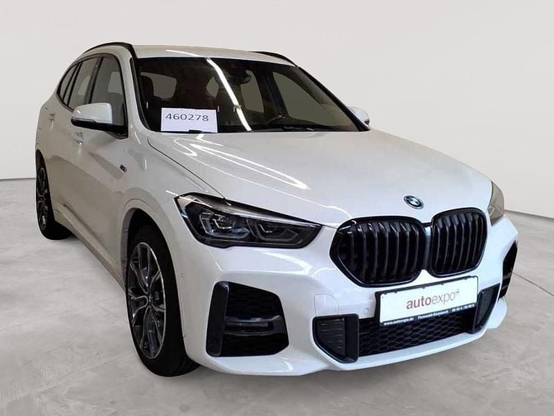 Alpinweiß Gebraucht 2021 BMW X1 M Sport SUV | 20.590 € (Fairer Preis) - Bild 1/4