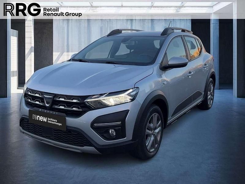 Grau Gebraucht 2021 Dacia Sandero Comfort Limousine | 12.990 € (Fairer Preis) - Bild 1/3