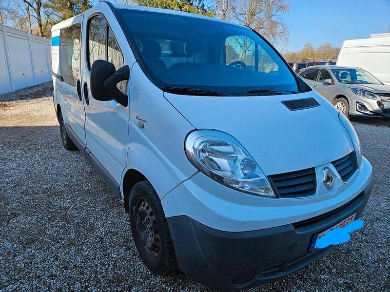 Gebraucht Renault Trafic 90 PS (66 kW) 2014 Weiß Van / Kleinbus