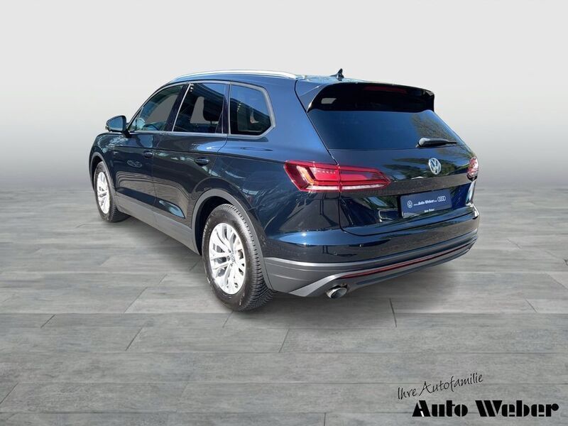 Gebraucht VW Touareg Basis 231 PS (169 kW) 2019 Blau SUV