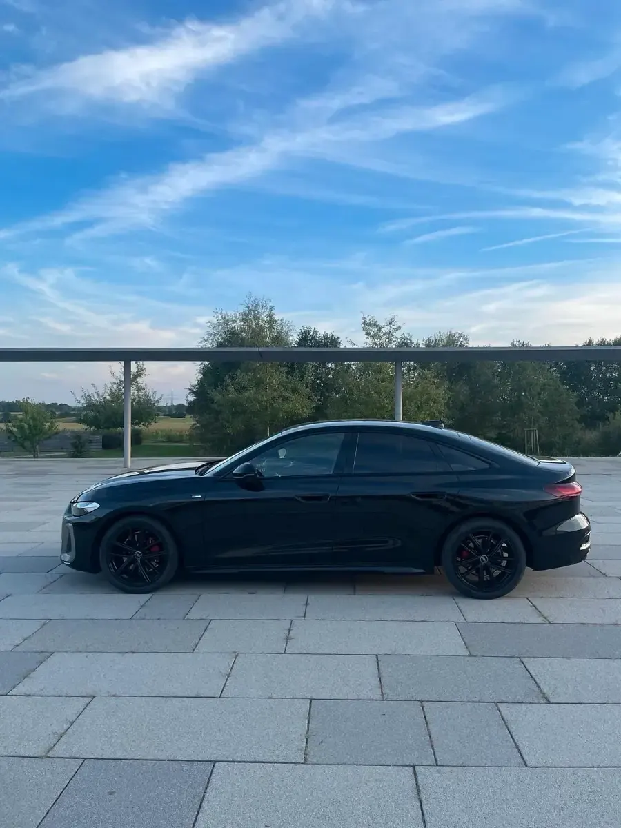 Gebraucht Audi A5 Edition .1 150 PS (110 kW) 2025 Schwarz Limousine