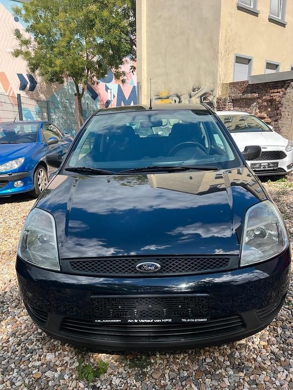 Blau Gebraucht 2004 Ford Fiesta Kleinwagen | 1.149 € (Guter Preis) - Bild 1/4