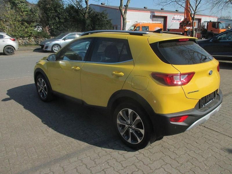 Gebraucht Kia Stonic 99 PS (72 kW) 2019 Gelb SUV