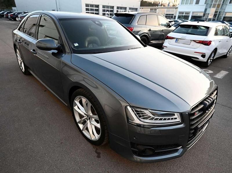 Gebraucht Audi S8 plus Sport 605 PS (444 kW) 2017 Daytonagrau perleffekt Limousine