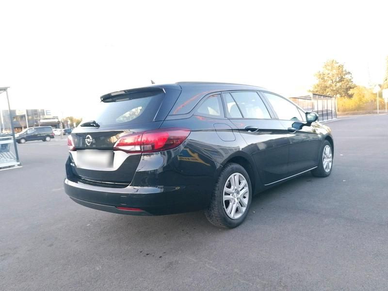 Gebraucht Opel Astra Edition 95 PS (69 kW) 2016 Schwarz Kombi