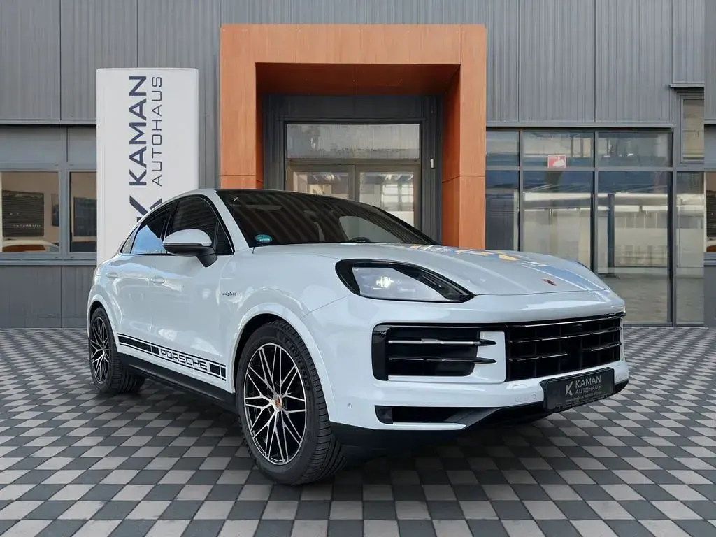 Gebraucht Porsche Cayenne 470 PS (345 kW) 2024 Weiß SUV