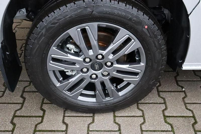 Neu Ford Tourneo Titanium 170 PS (125 kW) 2026 Moondust silver metallic Van / Kleinbus