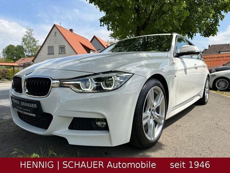 Schwarz Gebraucht 2018 BMW 320 M Sport Kombi | 25.995 € (Teuer) - Bild 1/4