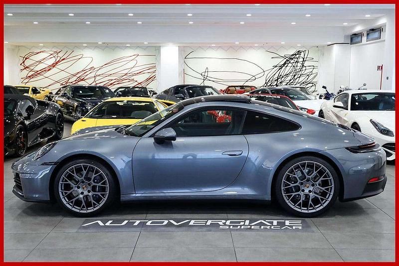 Gebraucht Porsche 992 394 PS (289 kW) 2025 Grau