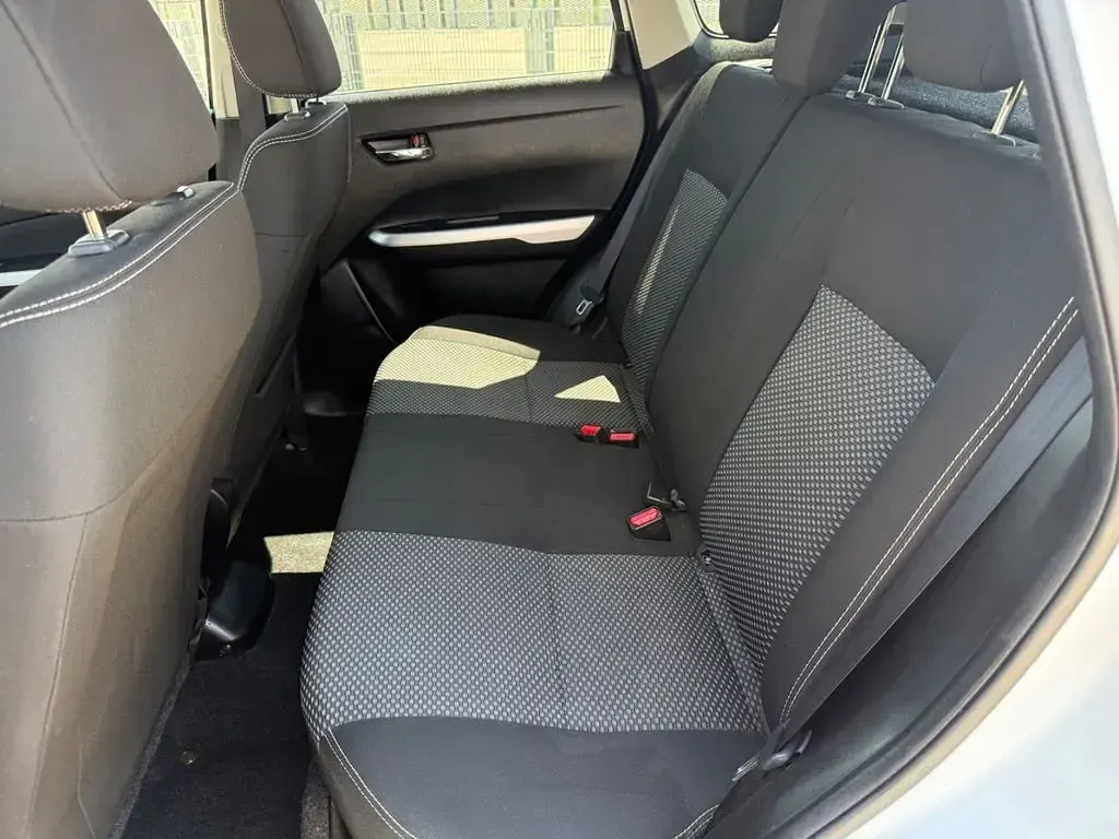 Gebraucht Suzuki Vitara 120 PS (88 kW) 2016 Weiß SUV