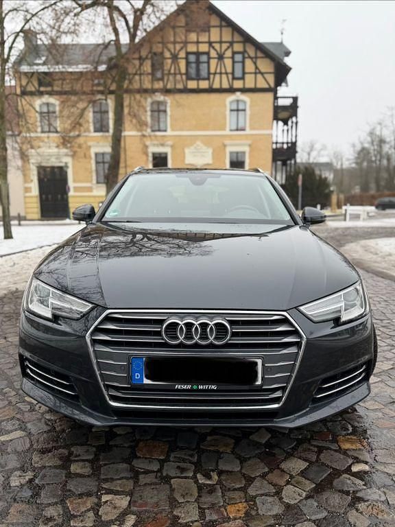 Gebraucht Audi A4 Ambiente 190 PS (139 kW) 2017 Grau Kombi