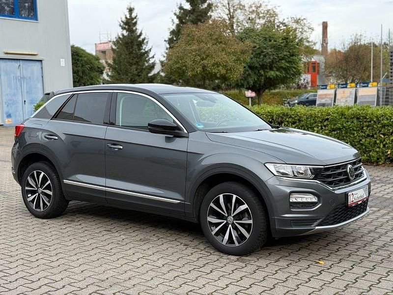 Grau Gebraucht 2018 VW T-Roc Style SUV | 14.990 € (Guter Preis) - Bild 1/2