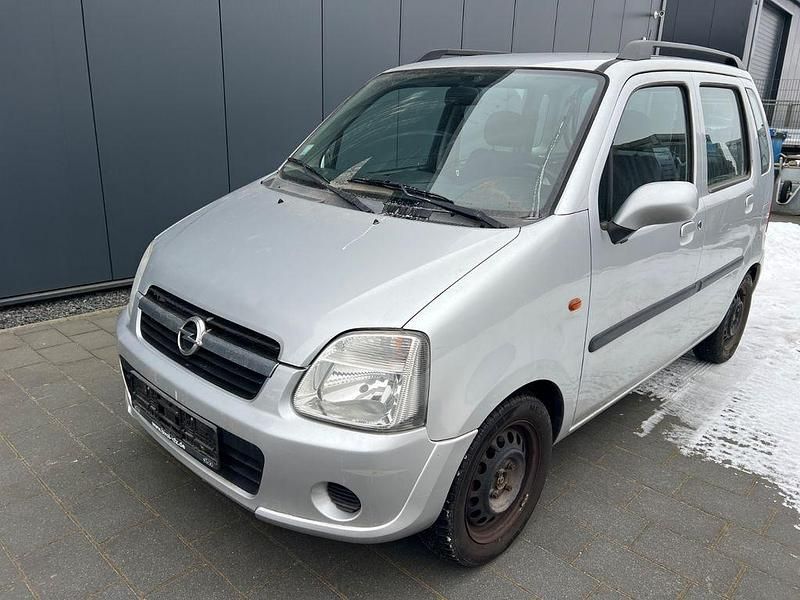 Gebraucht Opel Agila 60 PS (44 kW) 2006 Silber Limousine